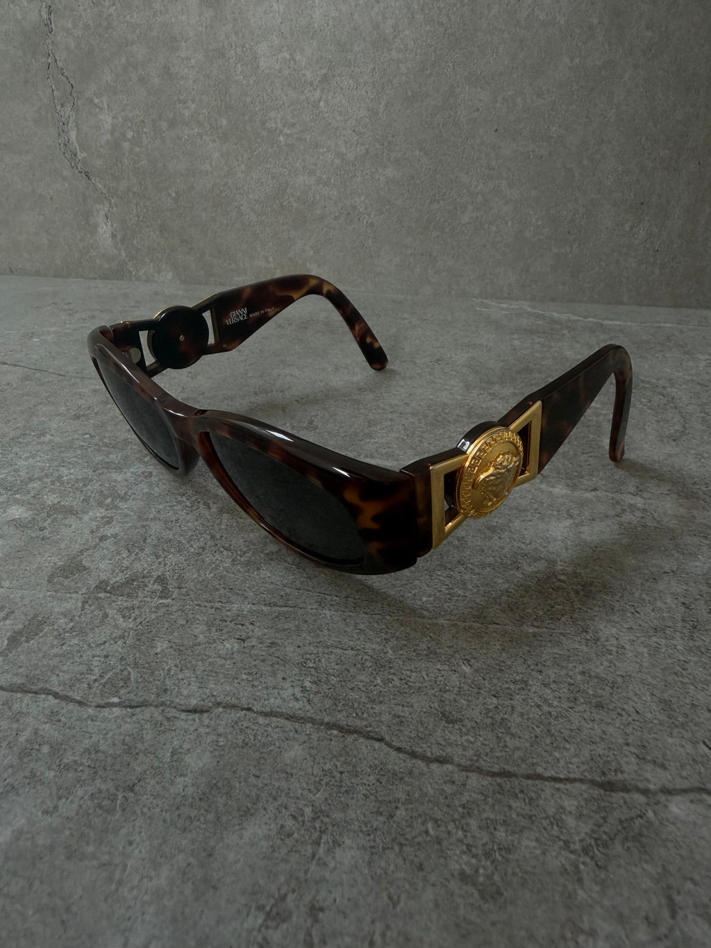 Gianni Versace Vintage 1992 Medusa Sunglasses MOD 424