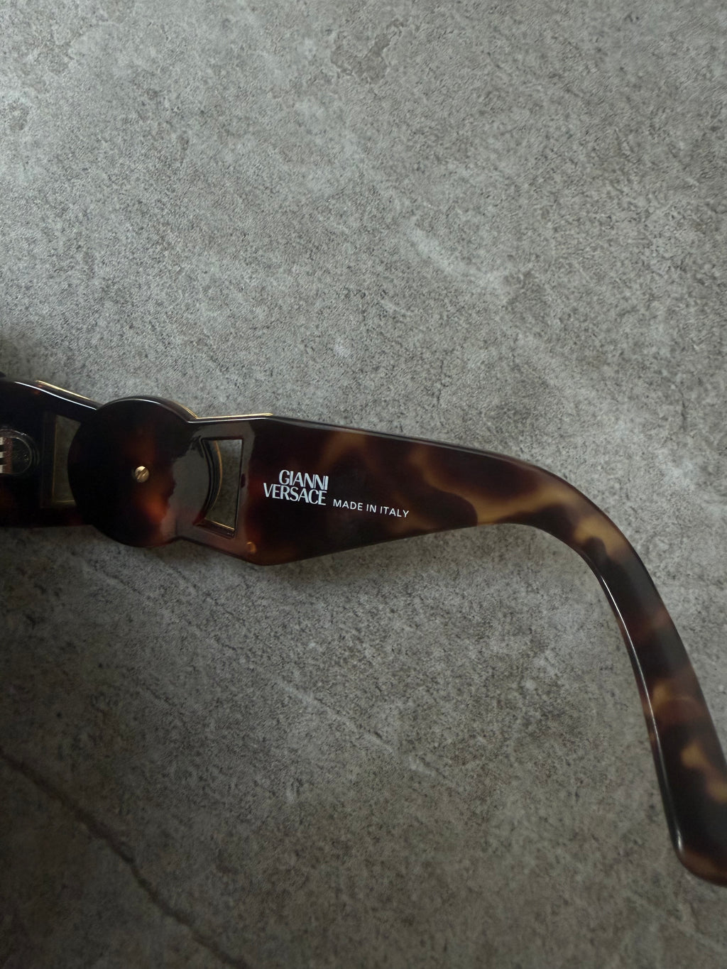 Gianni Versace Vintage 1992 Medusa Sunglasses MOD 424