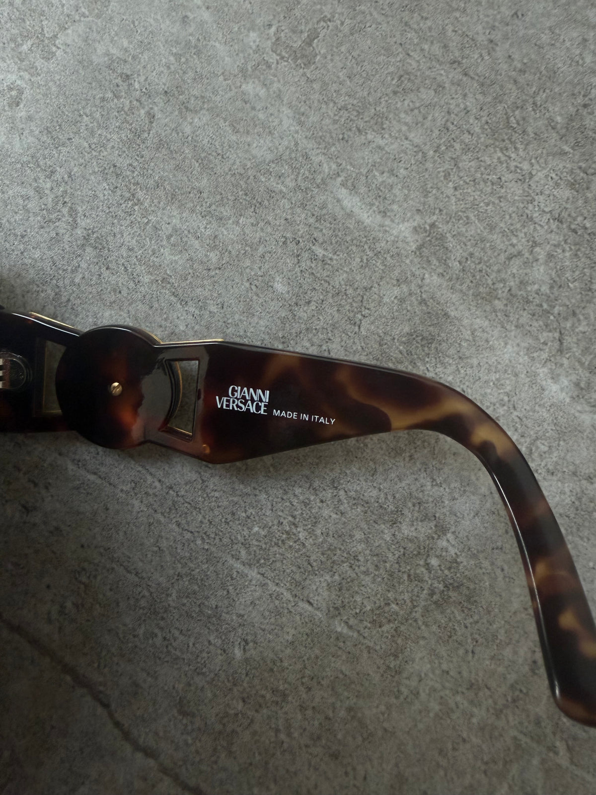 Gianni Versace Vintage 1992 Medusa Sunglasses MOD 424