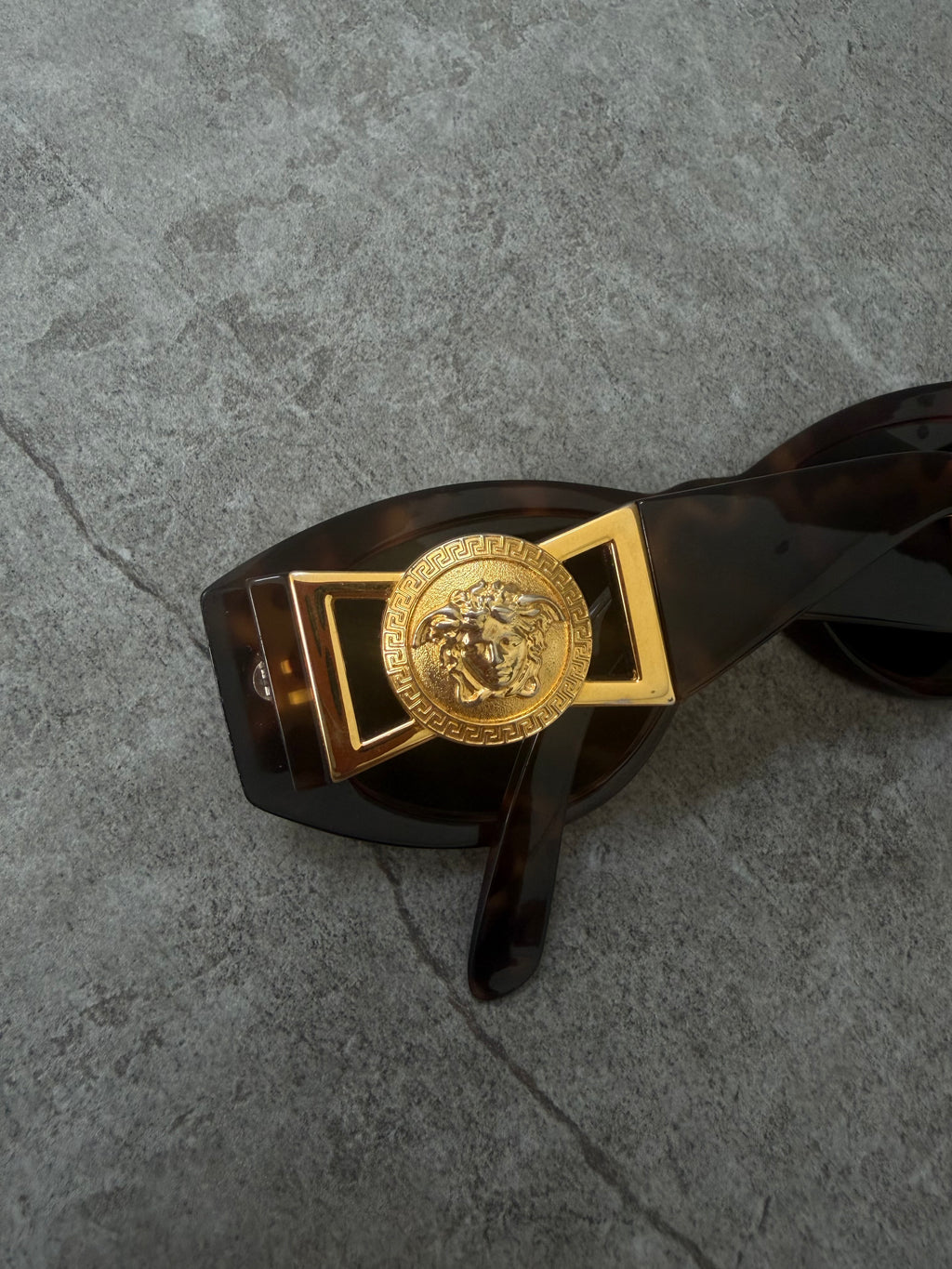 Gianni Versace Vintage 1992 Medusa Sunglasses MOD 424