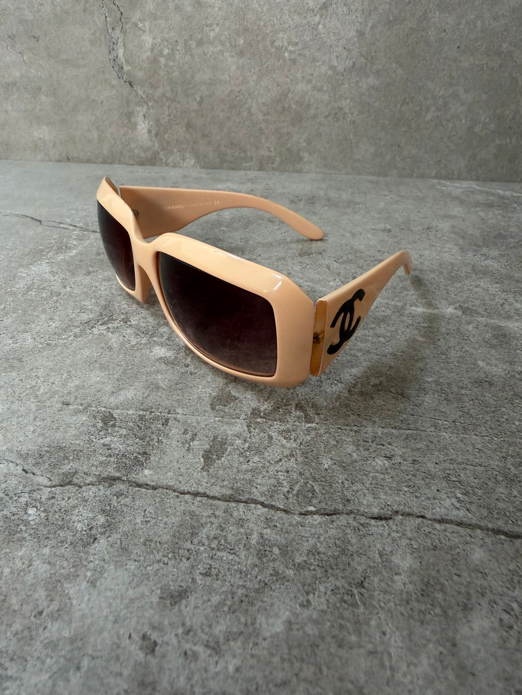 Chanel Mother of Pearl Logo Peach Sunglasses 5076-H