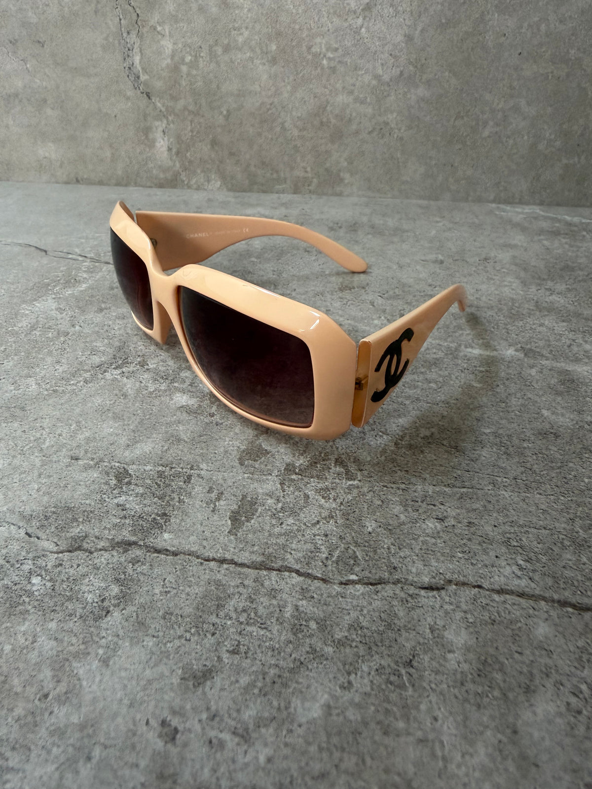 Chanel Mother of Pearl Logo Peach Sunglasses 5076-H