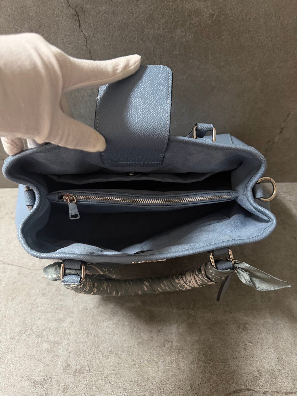 Coach Lillie Carryall Powder Blue