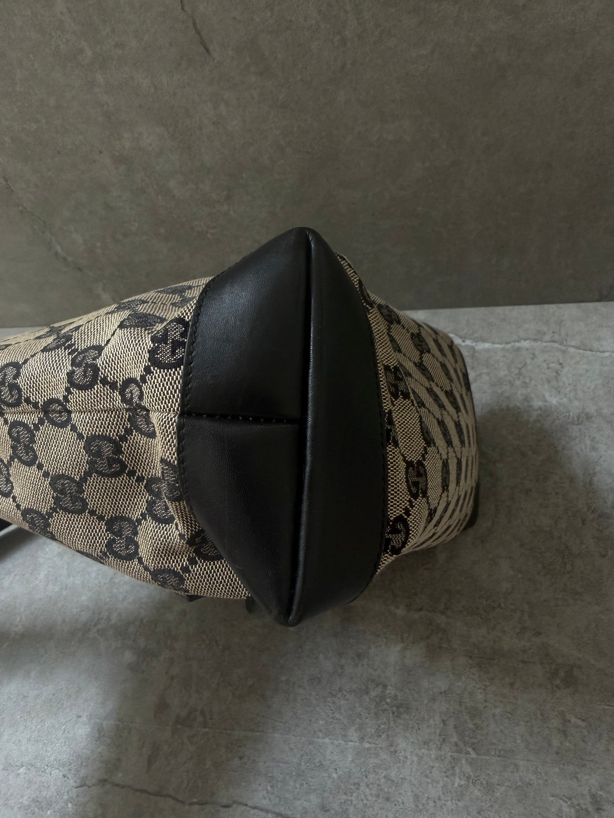Gucci GG Monogram 1998 Canvas Leather Pocket Shoulder Bag