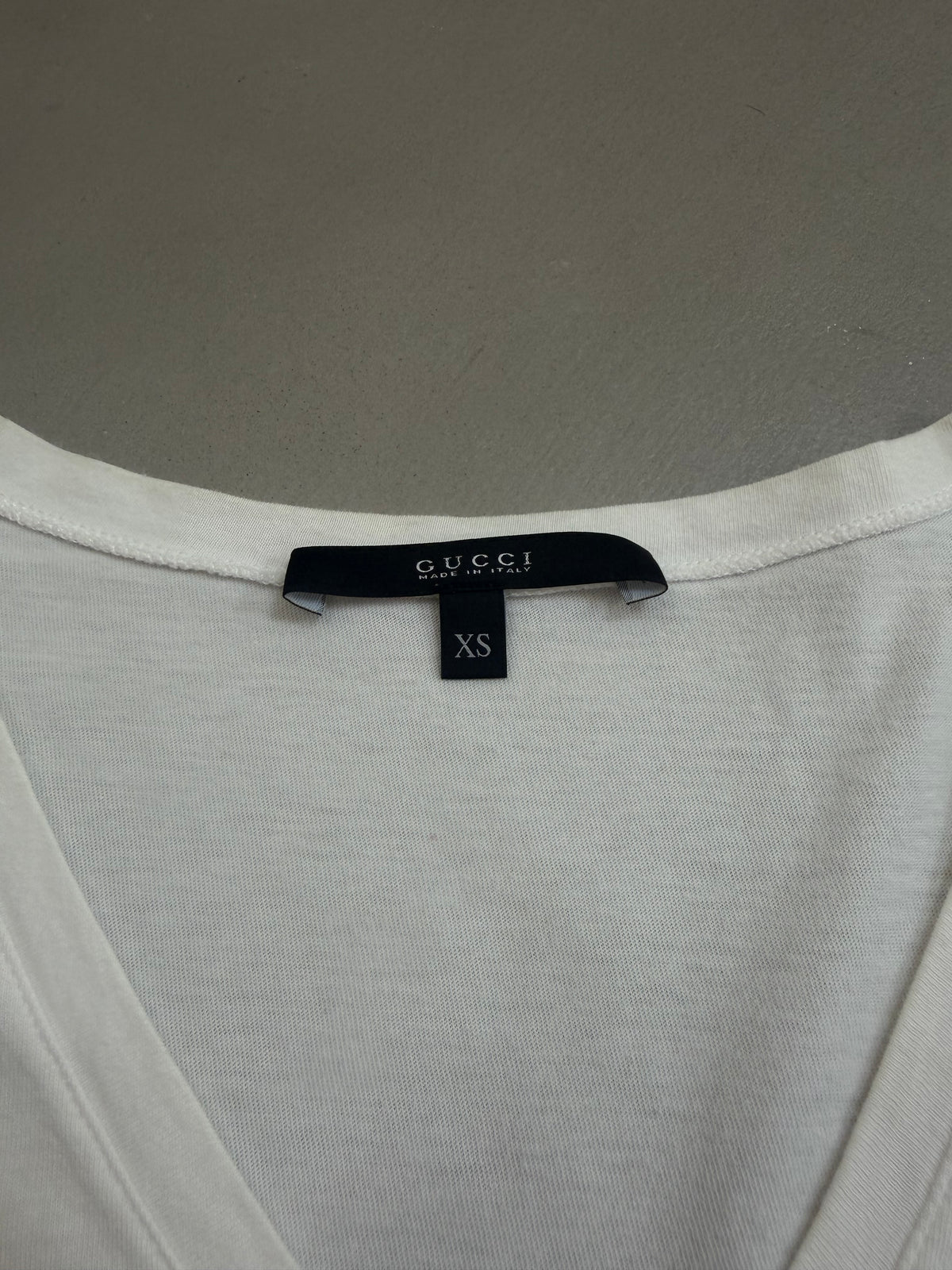 Gucci Flora Logo V'Neck T-Shirt - XS