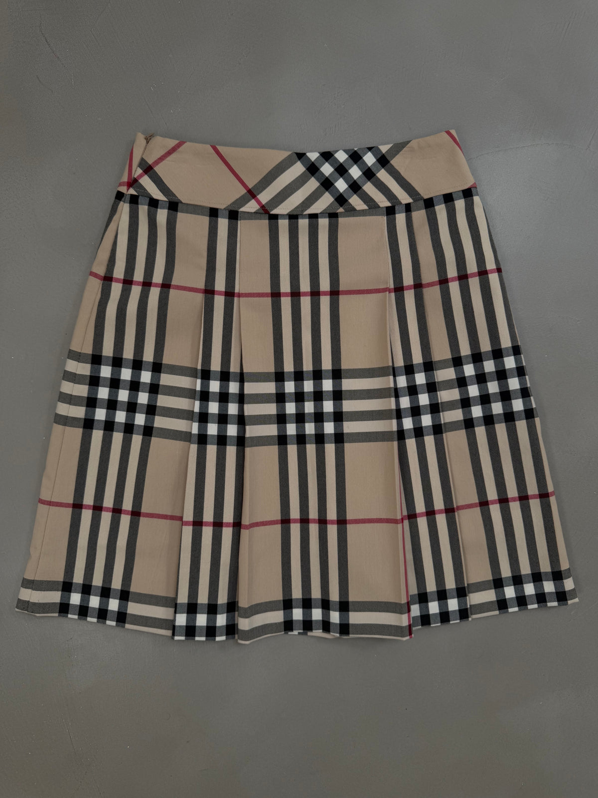 Burberry Vintage Check Buckled Kilt Skirt - M