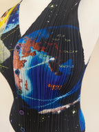 Pleats Please Issey Miyake AW02 Tadanori Yokoo 'Millennium Krishna' Pleated Vest Top - M