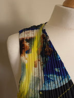 Pleats Please Issey Miyake AW02 Tadanori Yokoo 'Millennium Krishna' Pleated Vest Top - M