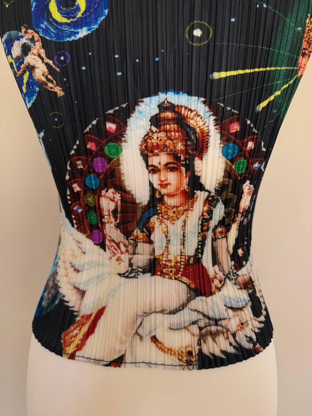 Pleats Please Issey Miyake AW02 Tadanori Yokoo 'Millennium Krishna' Pleated Vest Top - M
