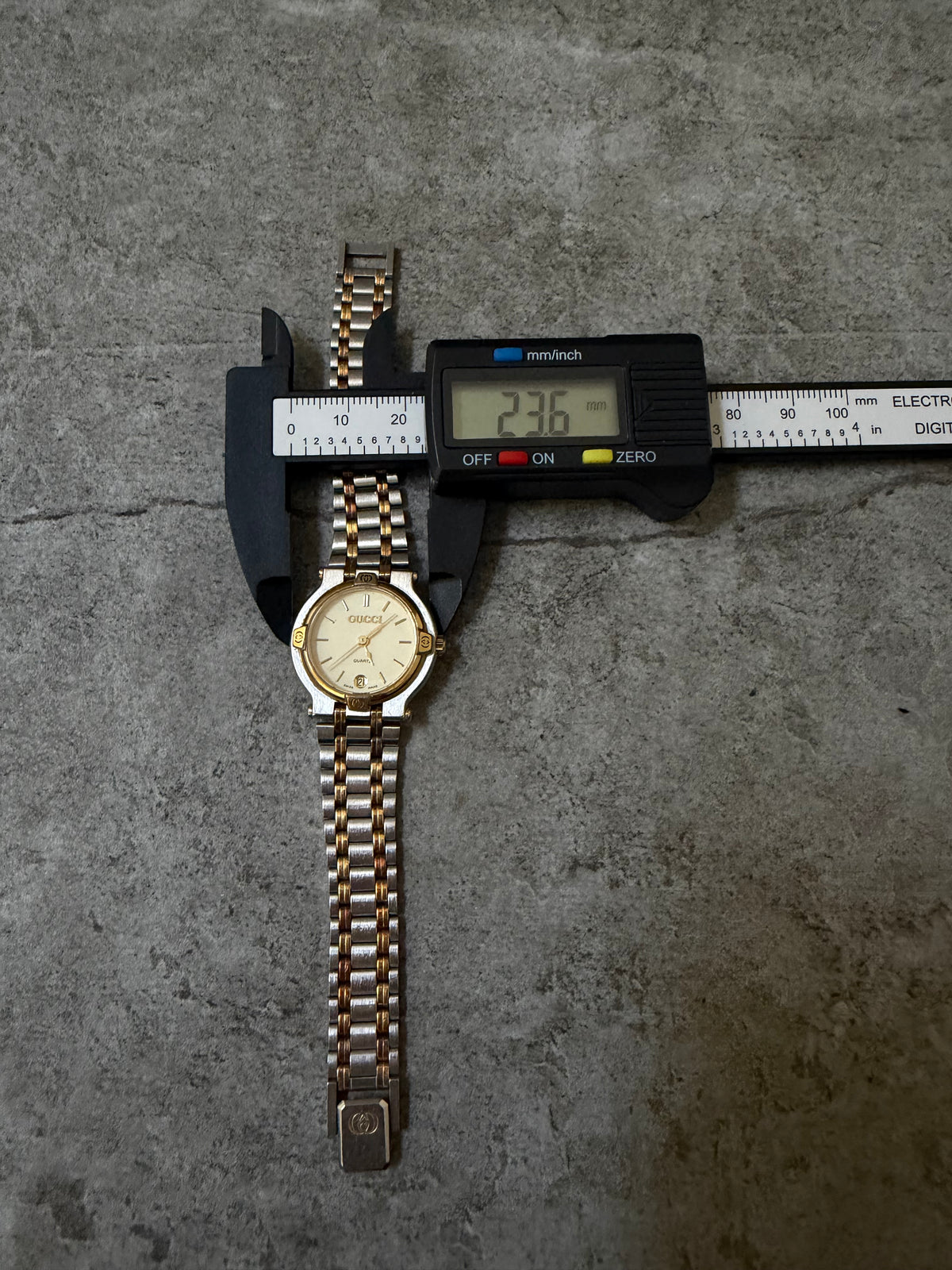 Gucci Vintage 9000L Two-Tone Ladies Watch Set