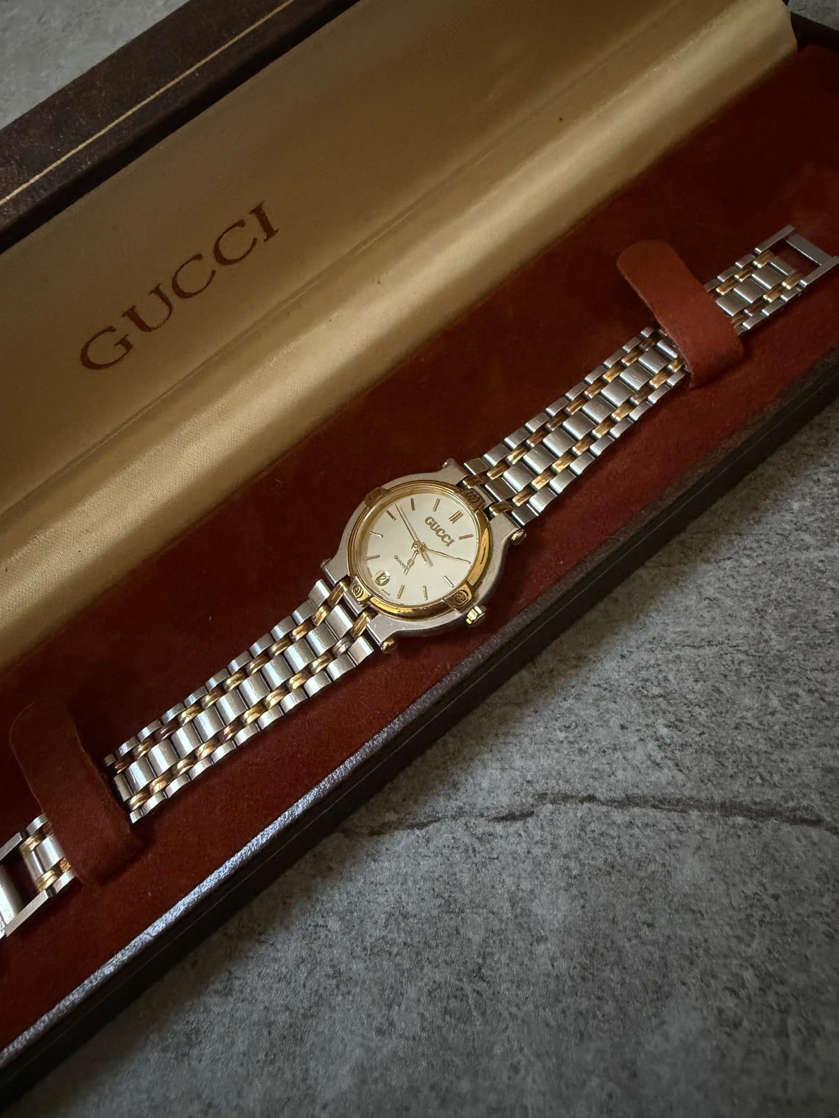 Gucci Vintage 9000L Two-Tone Ladies Watch Set