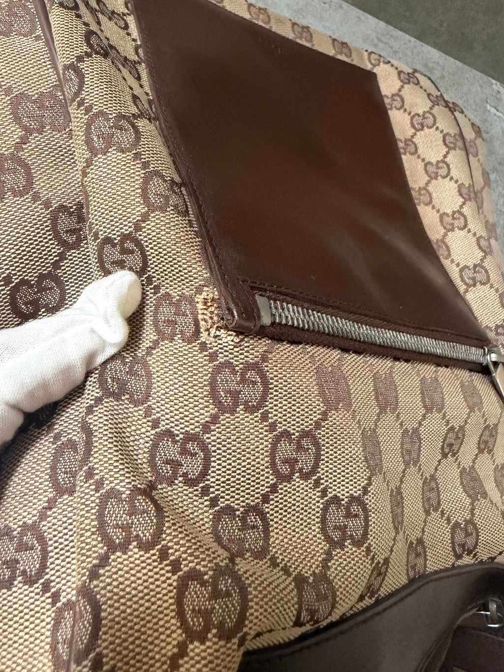 Gucci GG Monogram 1999 Canvas Leather Pocket Shoulder Bag