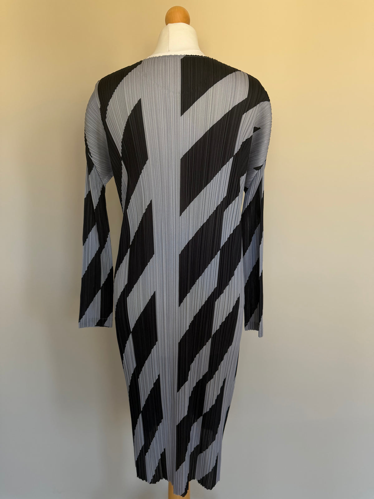 Issey Miyake Pleats Please AW19 Geometric Chevron Dress - L (4)
