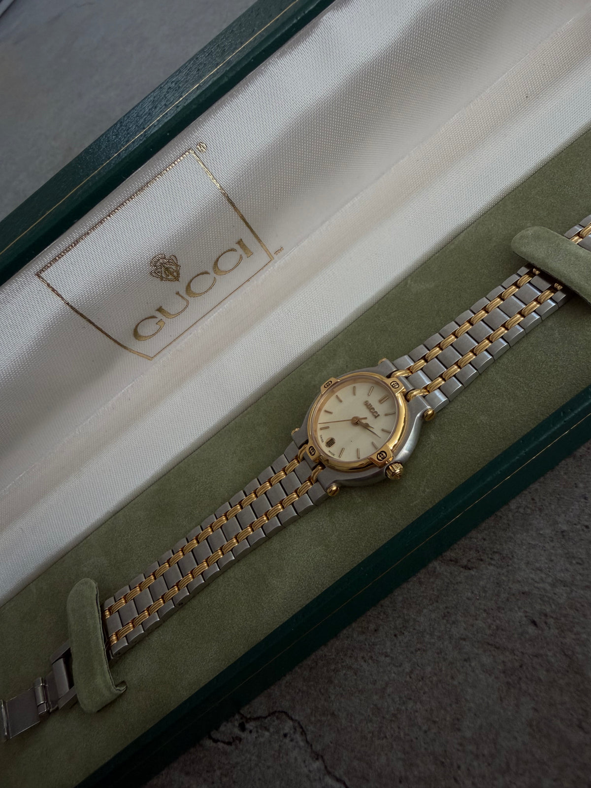 Gucci Vintage 1991 9000L Two-Tone Ladies Watch Set