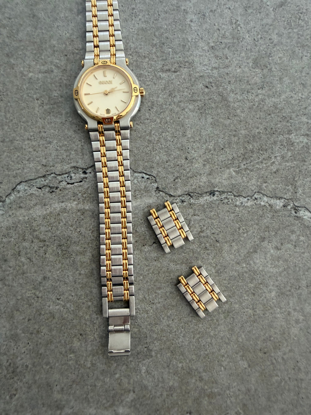 Gucci Vintage 1991 9000L Two-Tone Ladies Watch Set
