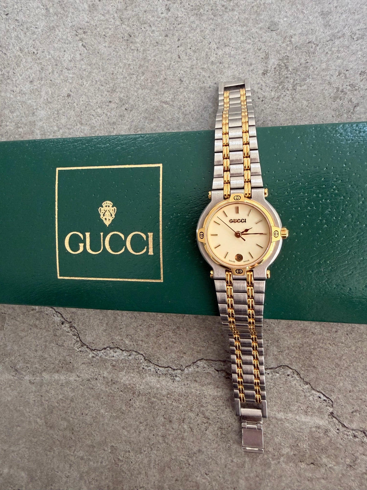 Gucci Vintage 1991 9000L Two-Tone Ladies Watch Set