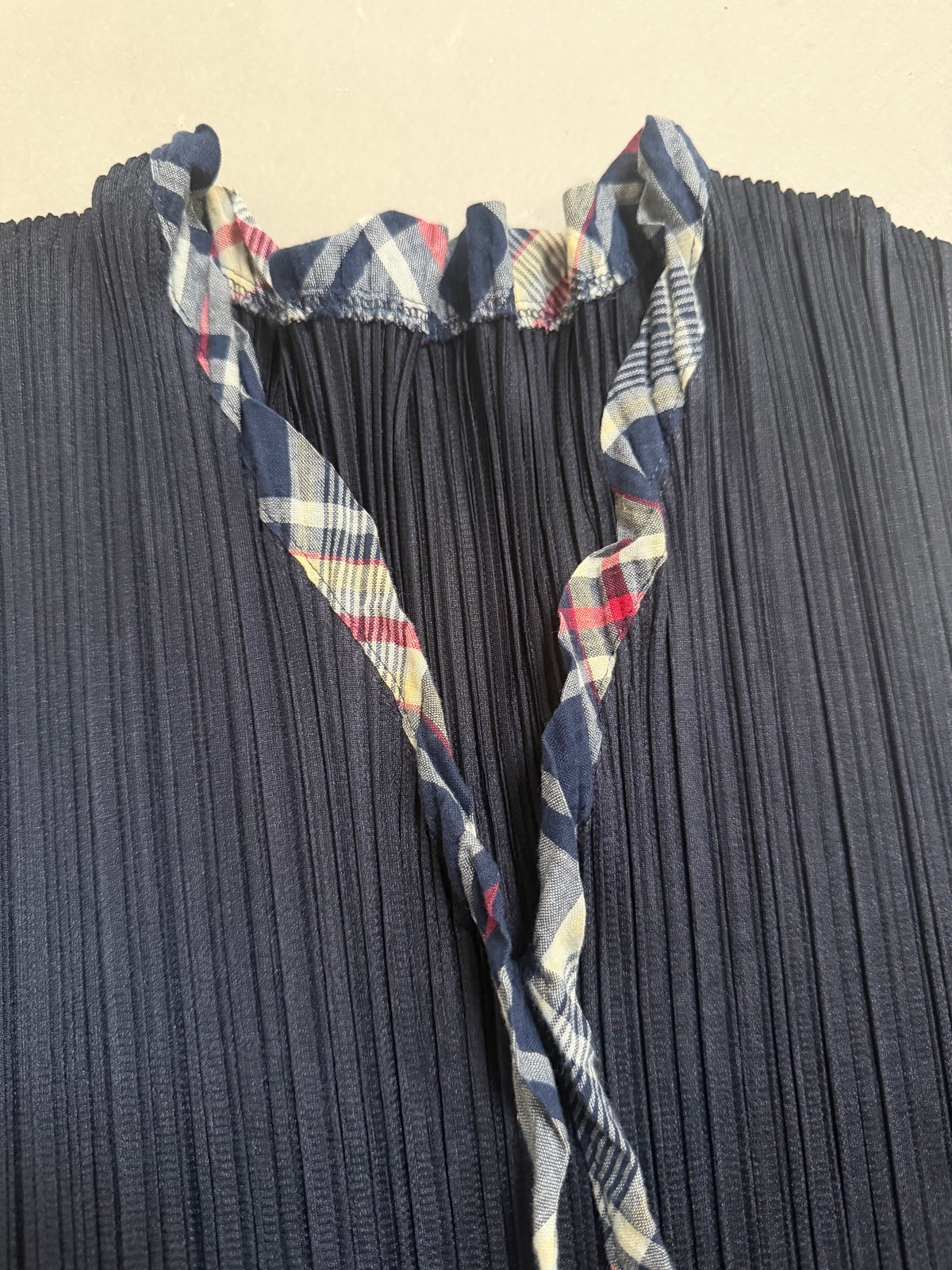Issey Miyake Pleats Please SS03 Sleeveless Top with Tartan Plaid Ruffled Neck Tie - M (3)