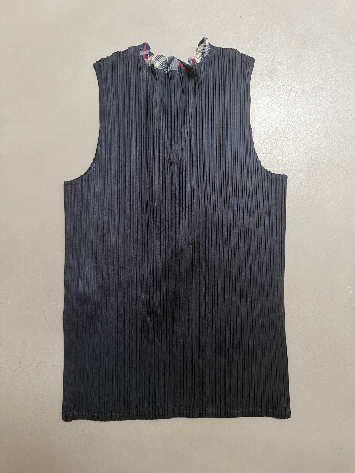 Issey Miyake Pleats Please SS03 Sleeveless Top with Tartan Plaid Ruffled Neck Tie - M (3)