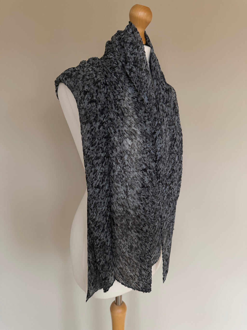 Issey Miyake Pleats Please 2007 Speckled Marble Scarf Wrap Pleated Shawl - OS