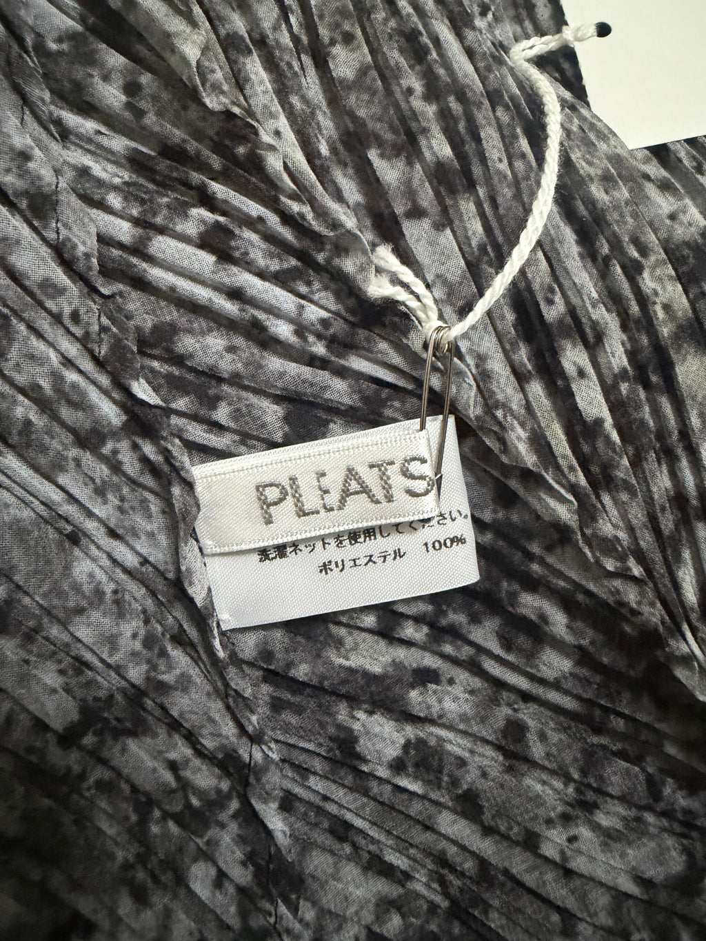 Issey Miyake Pleats Please 2007 Speckled Marble Scarf Wrap Pleated Shawl - OS