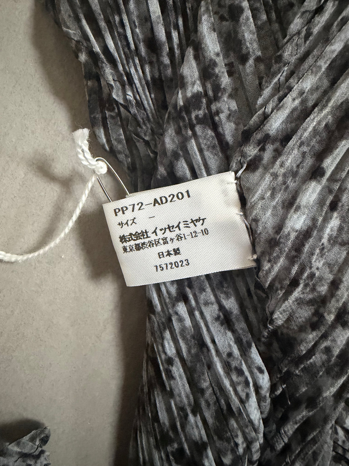 Issey Miyake Pleats Please 2007 Speckled Marble Scarf Wrap Pleated Shawl - OS