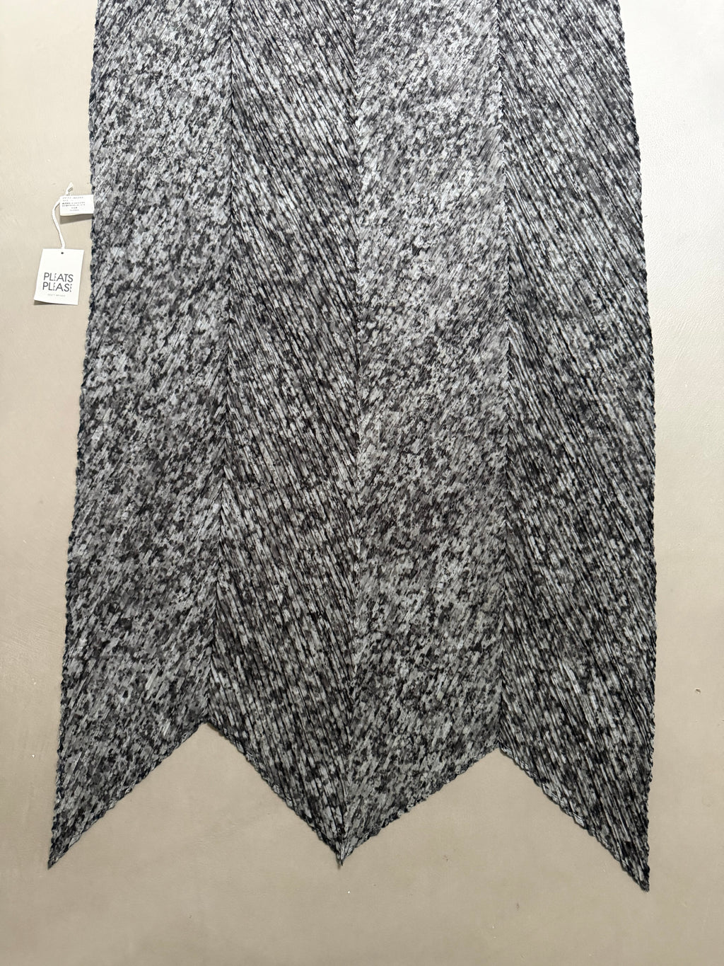 Issey Miyake Pleats Please 2007 Speckled Marble Scarf Wrap Pleated Shawl - OS