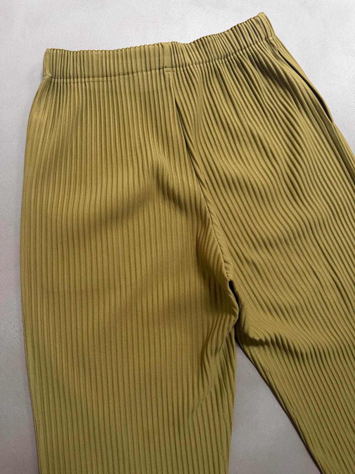 Issey Miyake Homme Plisse AW20 Olive Pleated Trousers - M (2)
