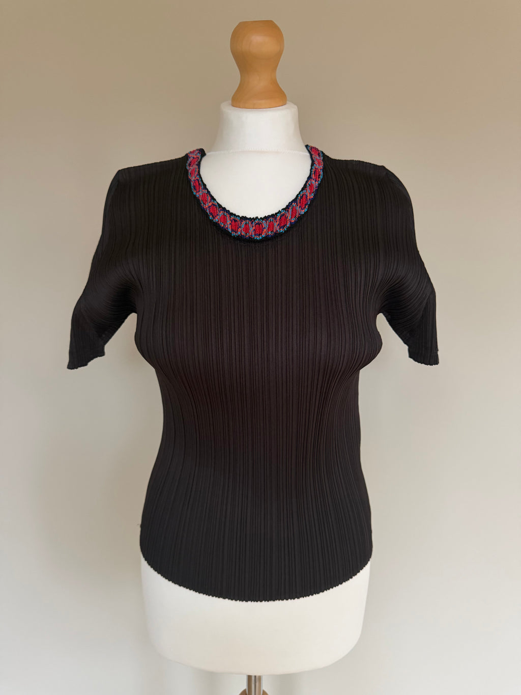 Issey Miyake Pleats Please AW97 Short Sleeve Top with Embroidered Collar - L (4)