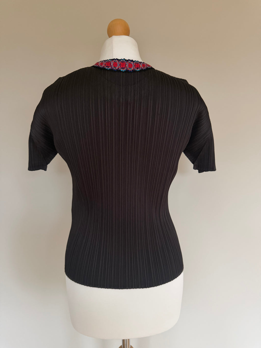 Issey Miyake Pleats Please AW97 Short Sleeve Top with Embroidered Collar - L (4)