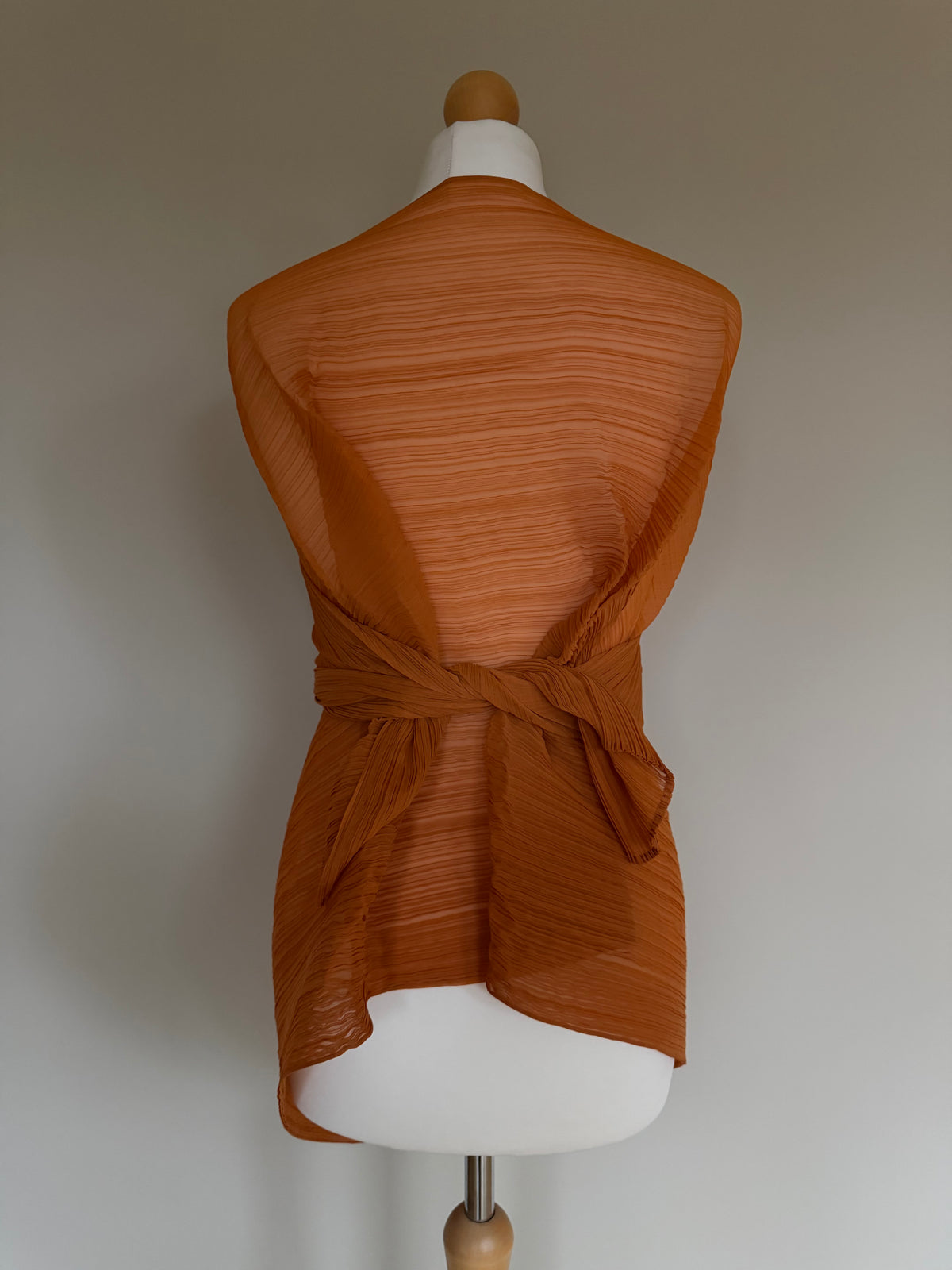 Issey Miyake Pleats Please NWT Madame-T Convertible Pleated Stole Poncho Shawl - OS