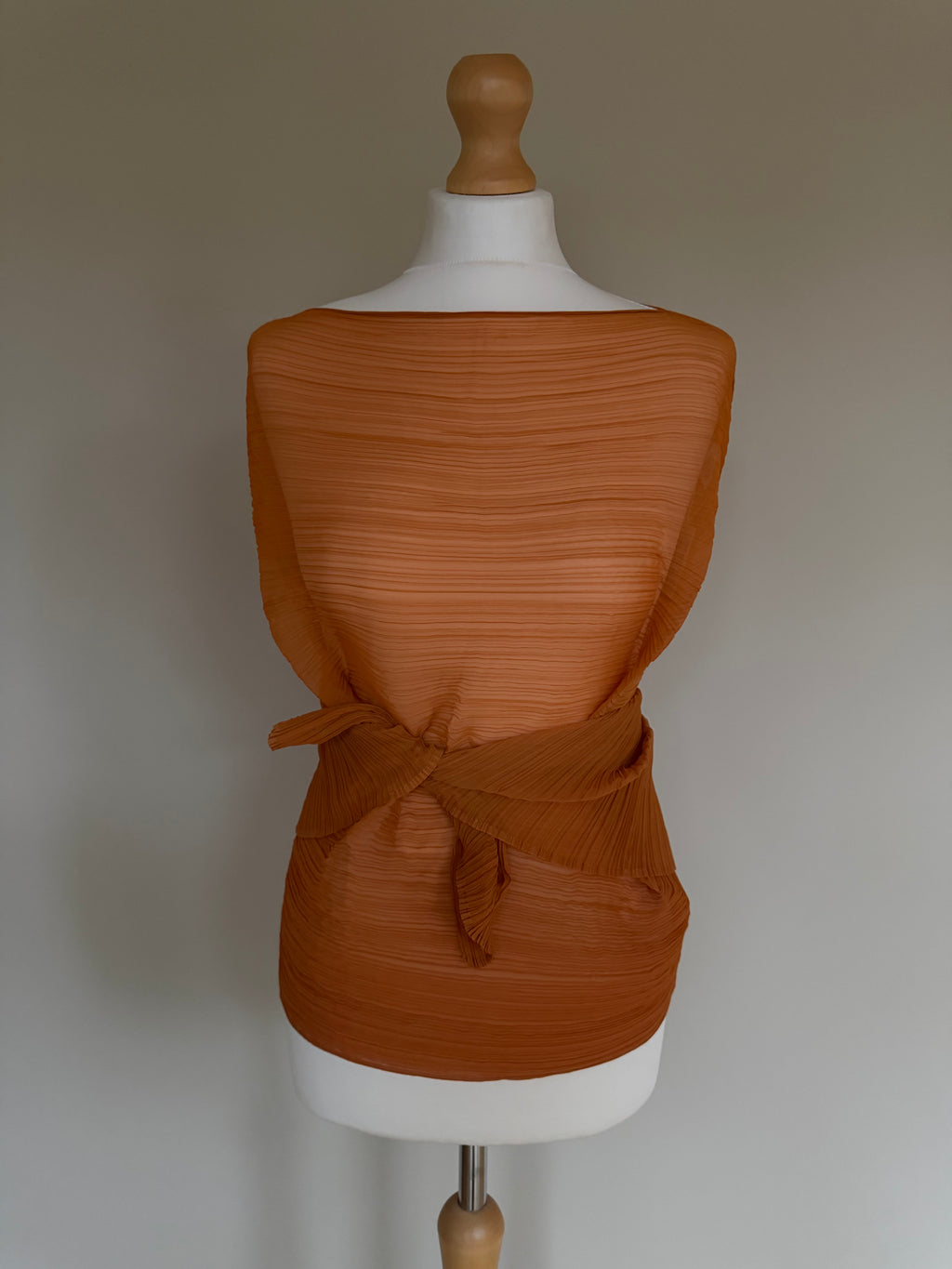 Issey Miyake Pleats Please NWT Madame-T Convertible Pleated Stole Poncho Shawl - OS