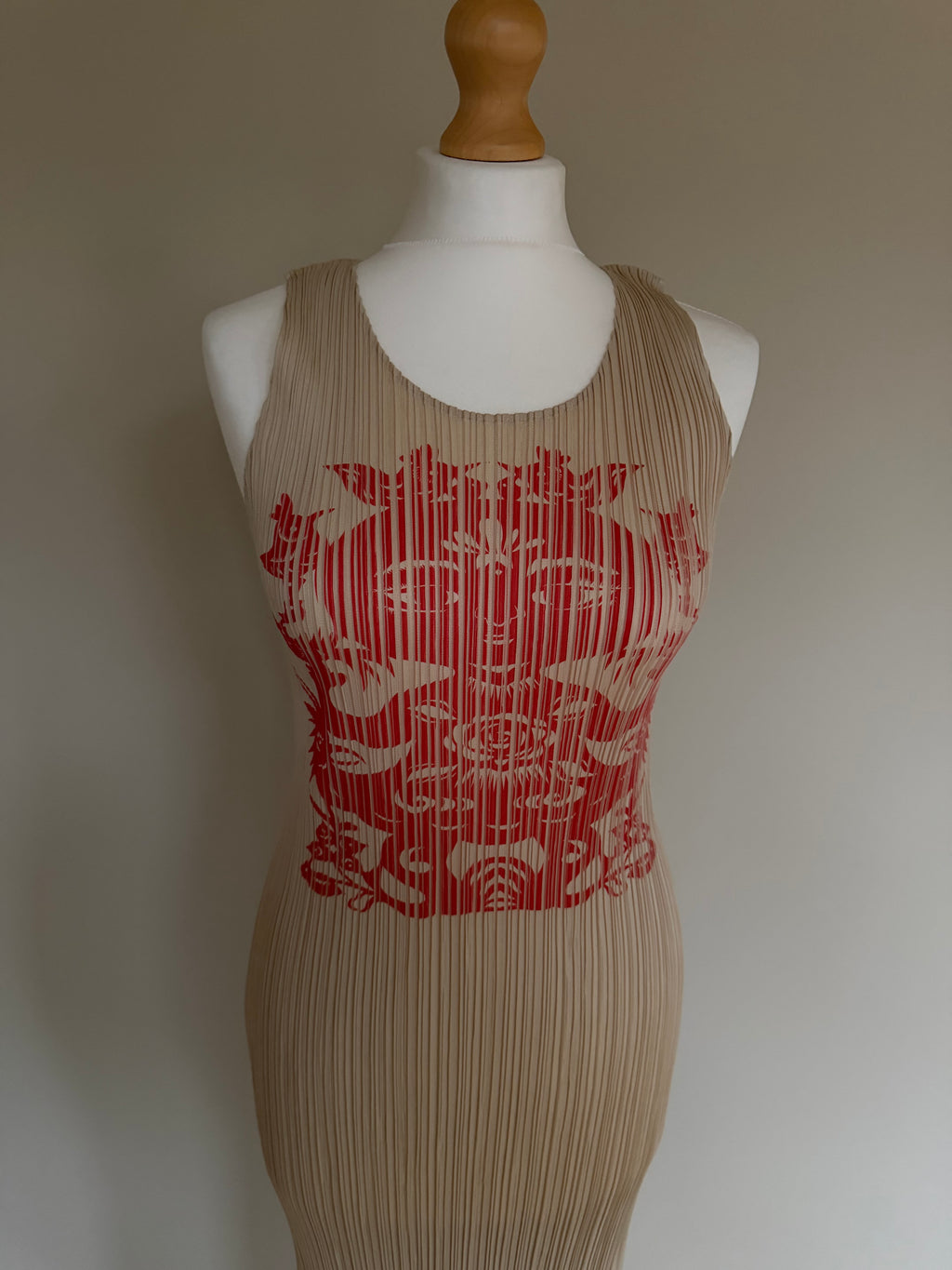 Issey Miyake Pleats Please AW98 Sleeveless Tank Dress with Asian Folk Art Graphic - M (3)
